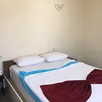 Alojamento de Acomodação e Pequeno-almoço Durkaya 2*